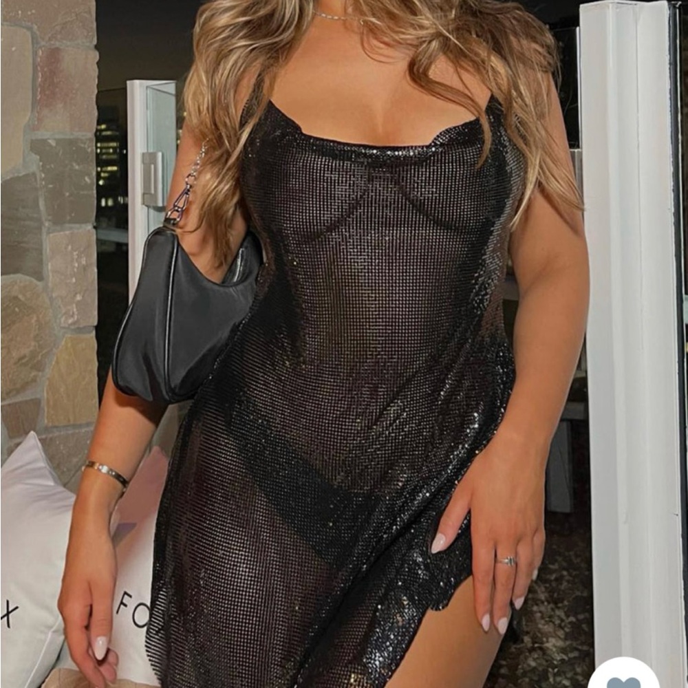 Bling embellish dress in black